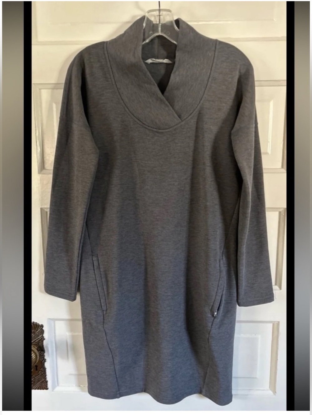 Athleta Charcoal Gray Long-Sleeve Softtech Dress with Zip Pockets. Soft! XS